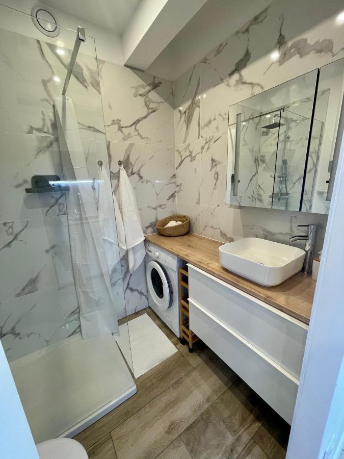 Superbe Studio Avec Terrasse Proximite Plage Saint-Mandrier-sur-Mer Exterior foto